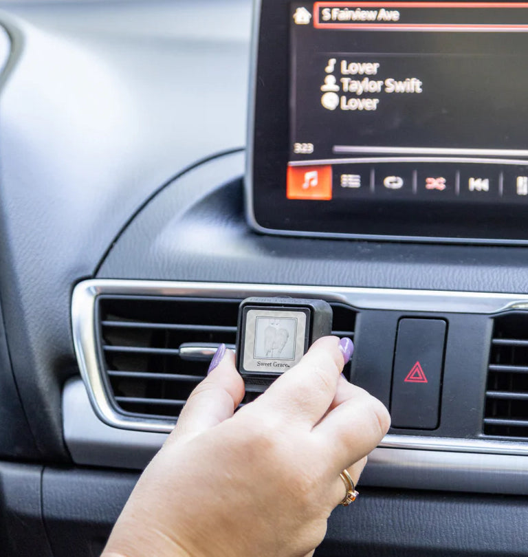 Sweet Grace Auto Vent Clip