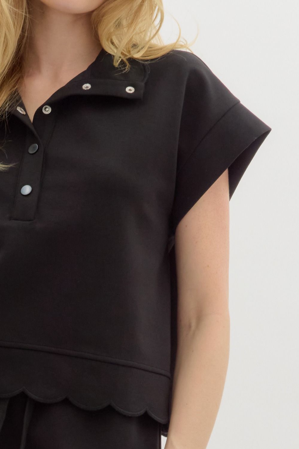 Harper Scallop Snap Top, Black