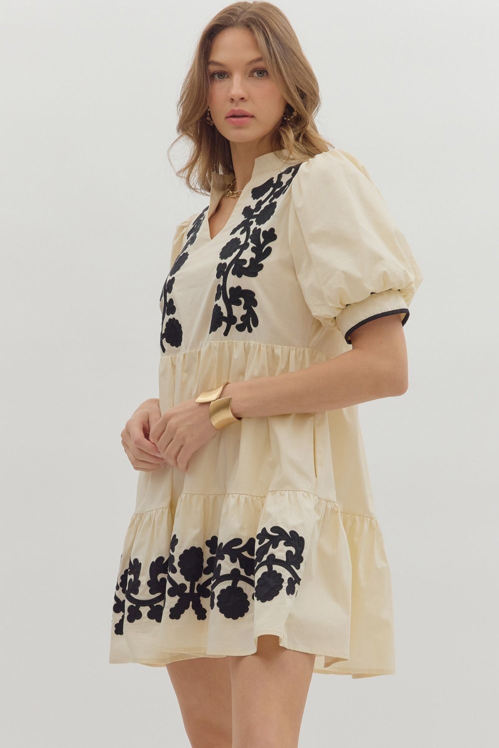 A Classic Twist Dress, Ecru/Black