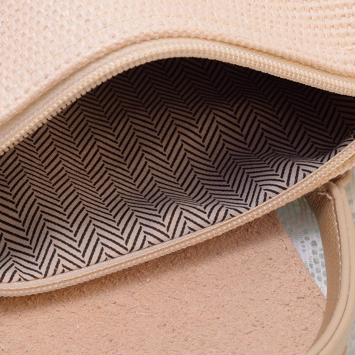 Lacey Straw Mini Crossbody Bag: Brown