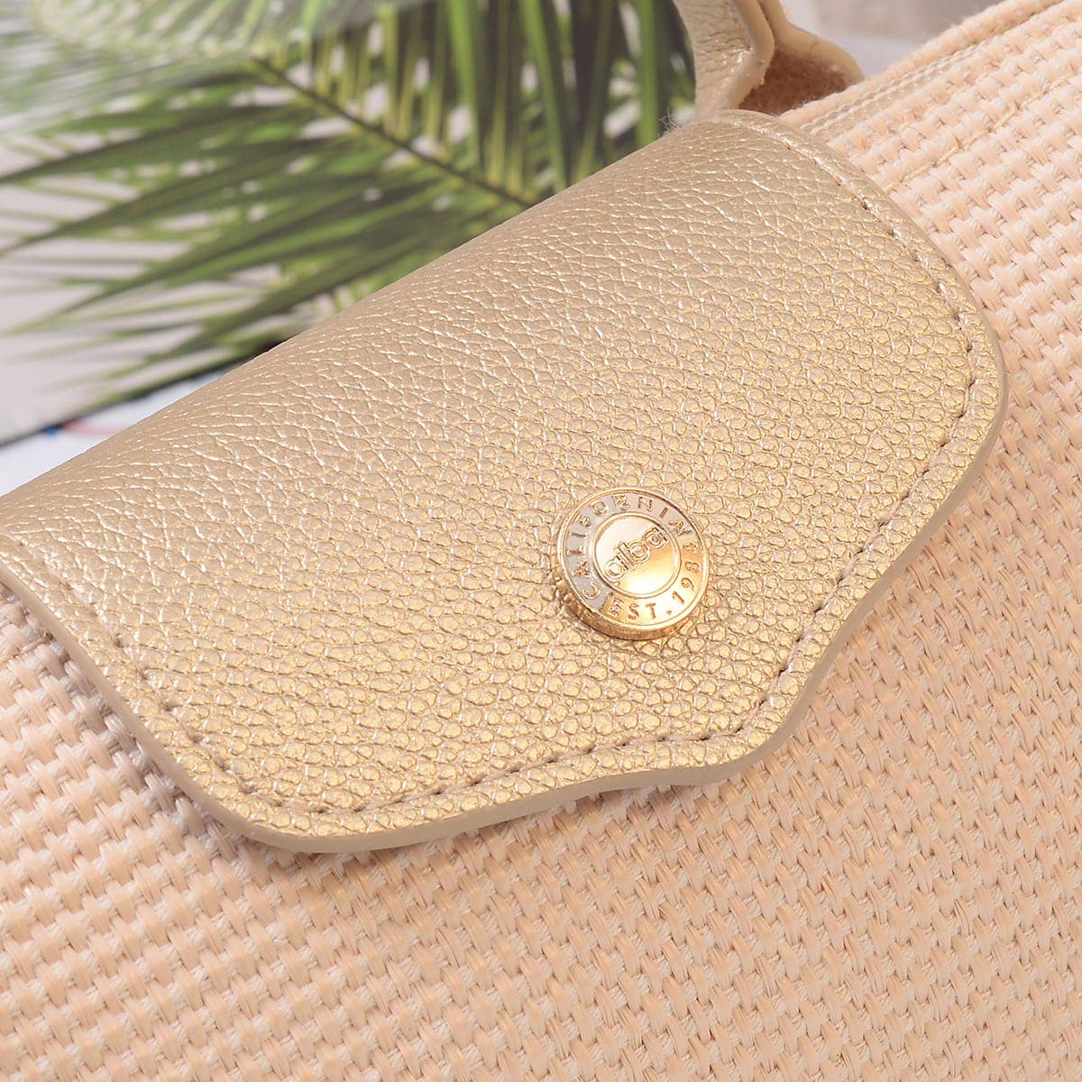 Lacey Straw Mini Crossbody Bag: Champagne Gold