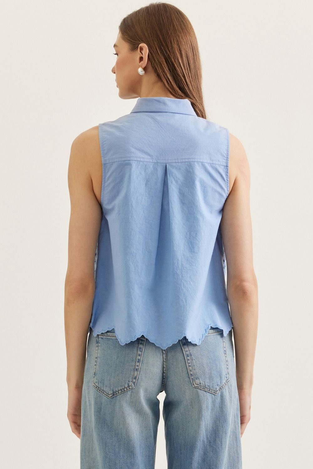 Cape Cod Charm Sleeveless Button Down Top