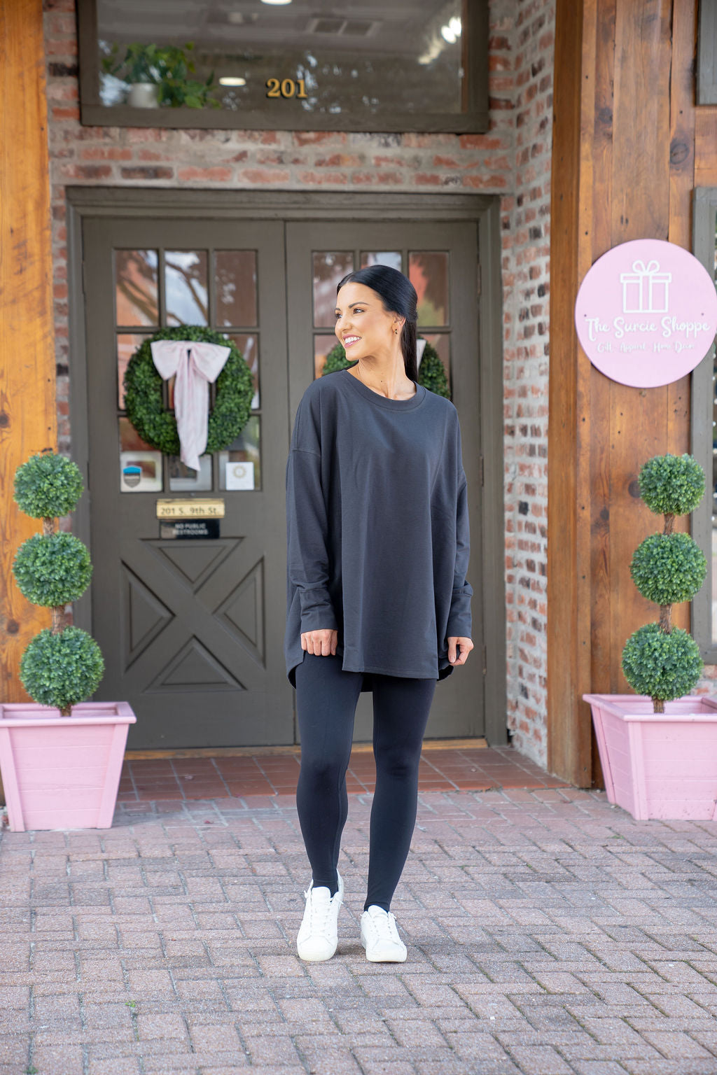 Libby Swing Hem Top, Black