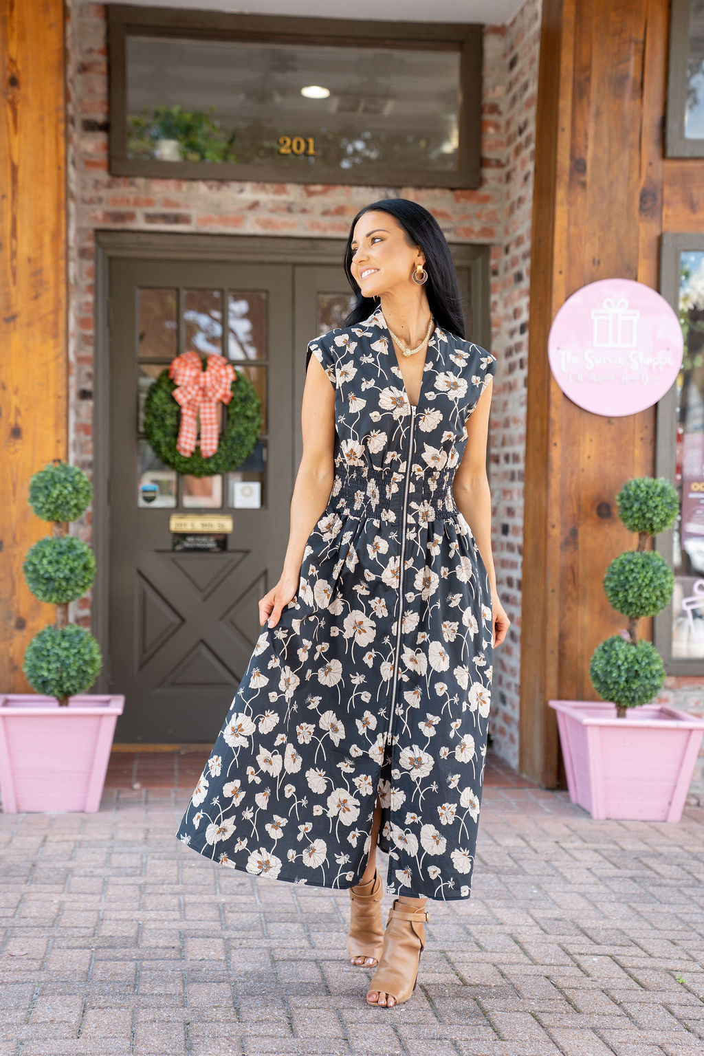 Put It In Neutral Midi Dress, Black