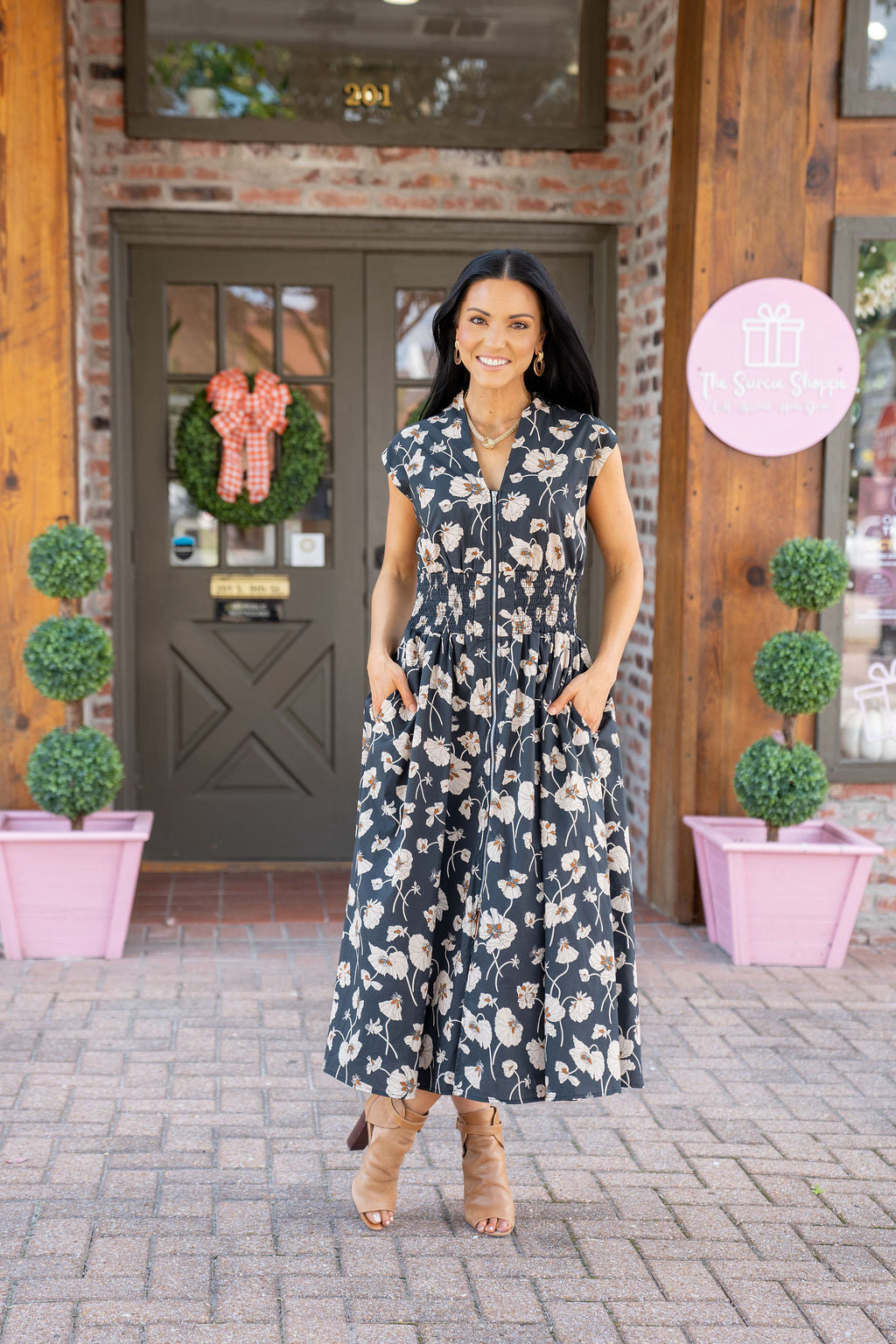Put It In Neutral Midi Dress, Black