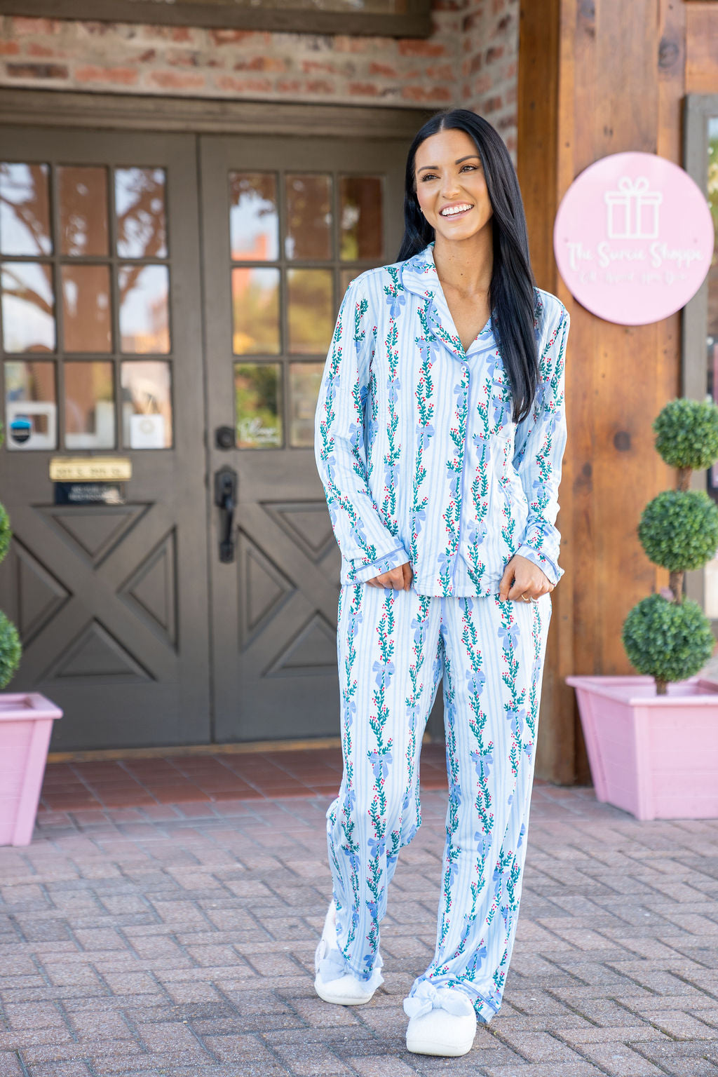 Mary Square Charlotte Set, Hello Garland