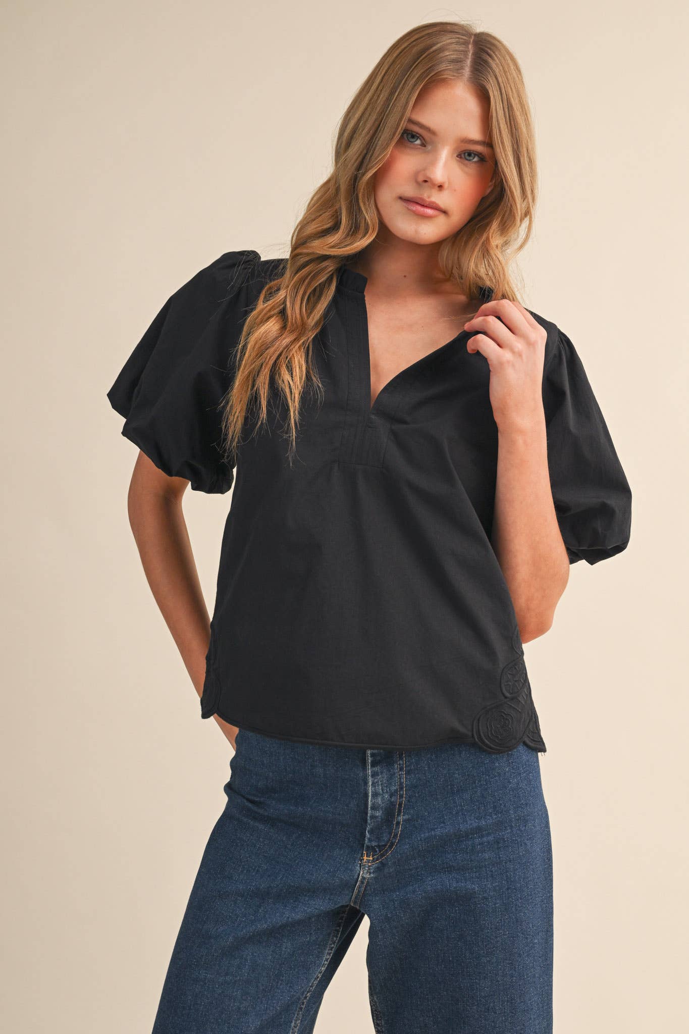 NANCY SIDE DETAIL TOP, BLACK